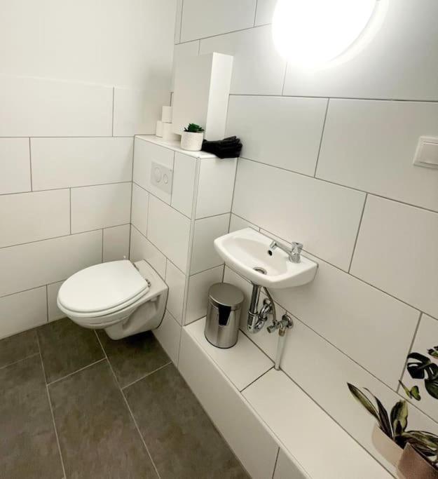 Grosse 3-Zimmer Wohnung, Zentrale Lage. Muelheim an der Ruhr Exterior photo