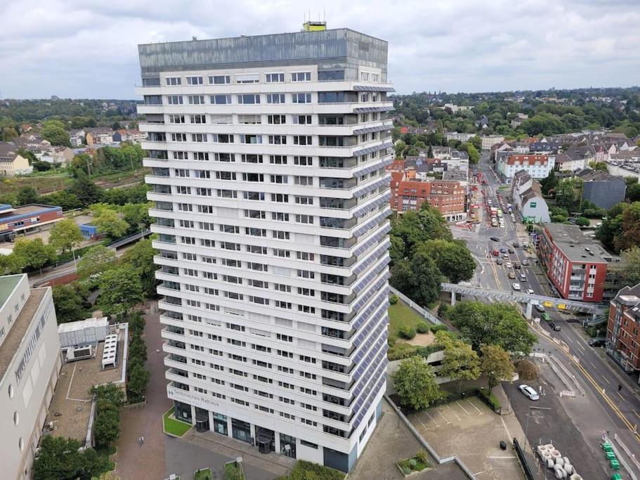Grosse 3-Zimmer Wohnung, Zentrale Lage. Muelheim an der Ruhr Exterior photo